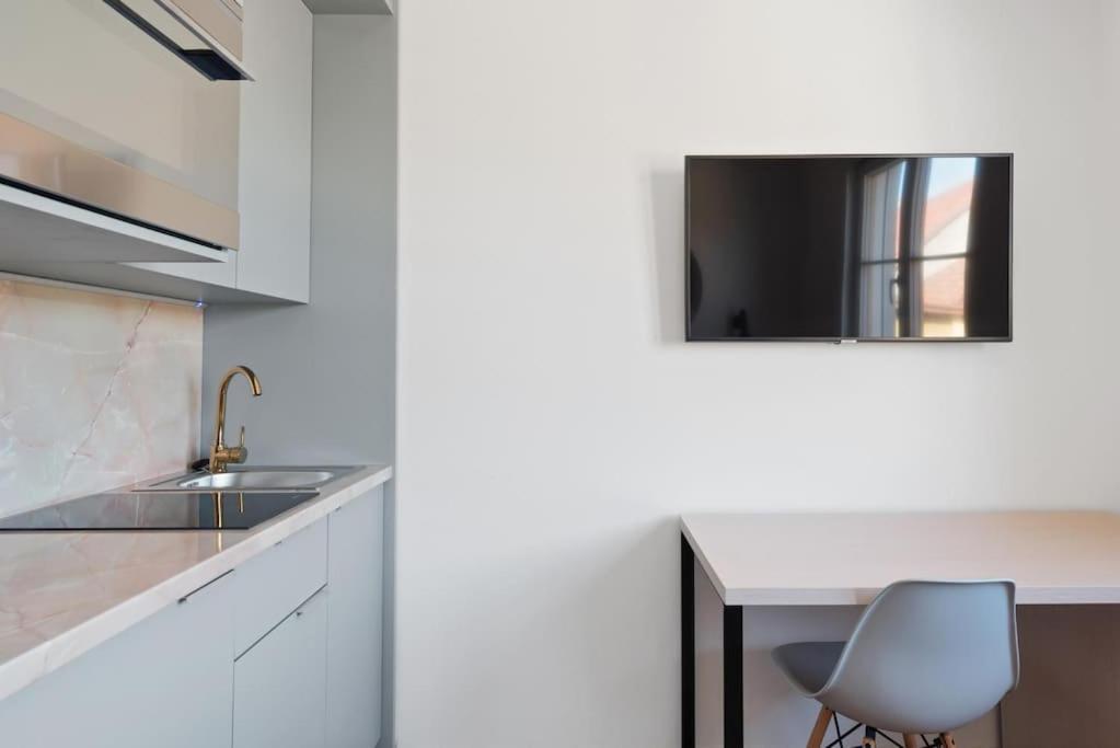 Schickes All-Inklusive Apartmentzimmer By Resida Asset Gmbh Brunn am Gebirge Extérieur photo